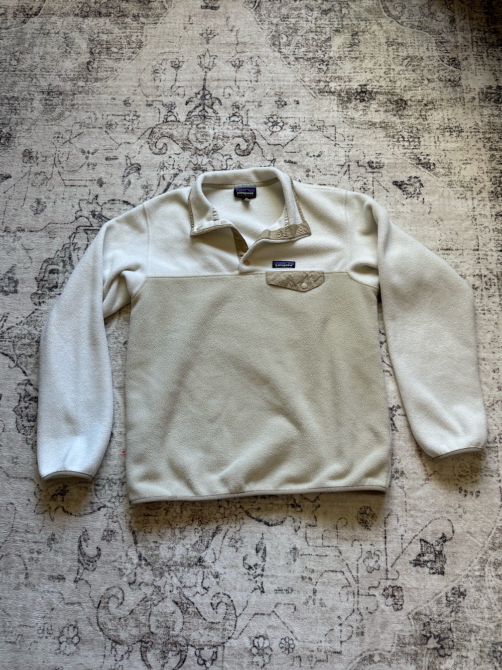 Patagonia Women’s Pullover Fleece Jacket - Cream